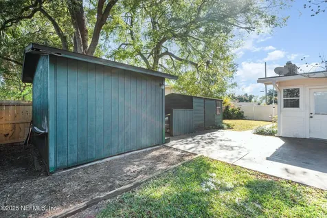 1122 Catalina Road W Jacksonville FL 32216