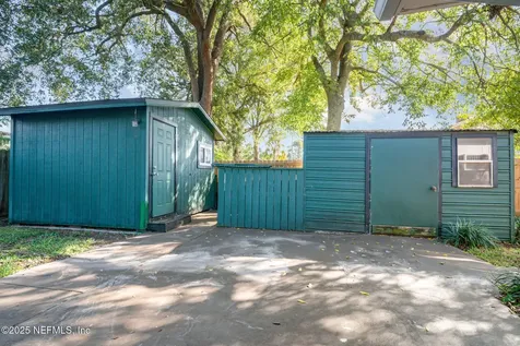 1122 Catalina Road W Jacksonville FL 32216
