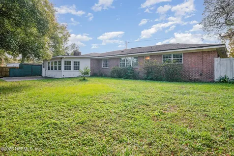 1122 Catalina Road W Jacksonville FL 32216