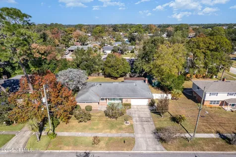 1122 Catalina Road W Jacksonville FL 32216