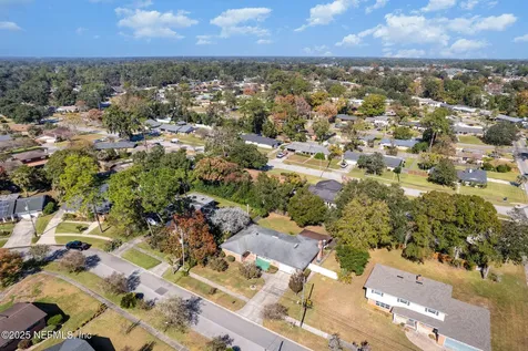 1122 Catalina Road W Jacksonville FL 32216