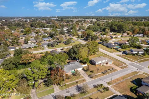 1122 Catalina Road W Jacksonville FL 32216