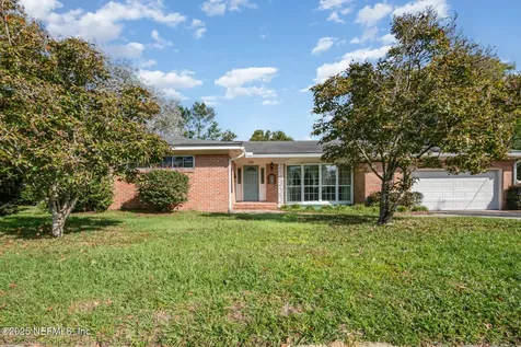 1122 Catalina Road W Jacksonville FL 32216