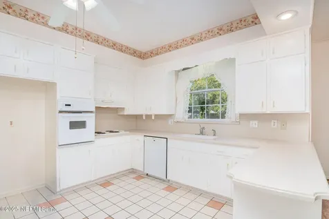 1122 Catalina Road W Jacksonville FL 32216