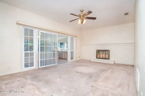 1122 Catalina Road W Jacksonville FL 32216
