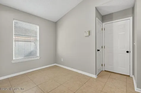 7273 Volley Drive N Jacksonville FL 32277