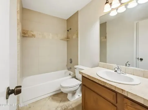 2440 Deloach Lane Jacksonville FL 32216