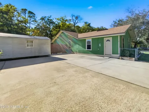 2440 Deloach Lane Jacksonville FL 32216