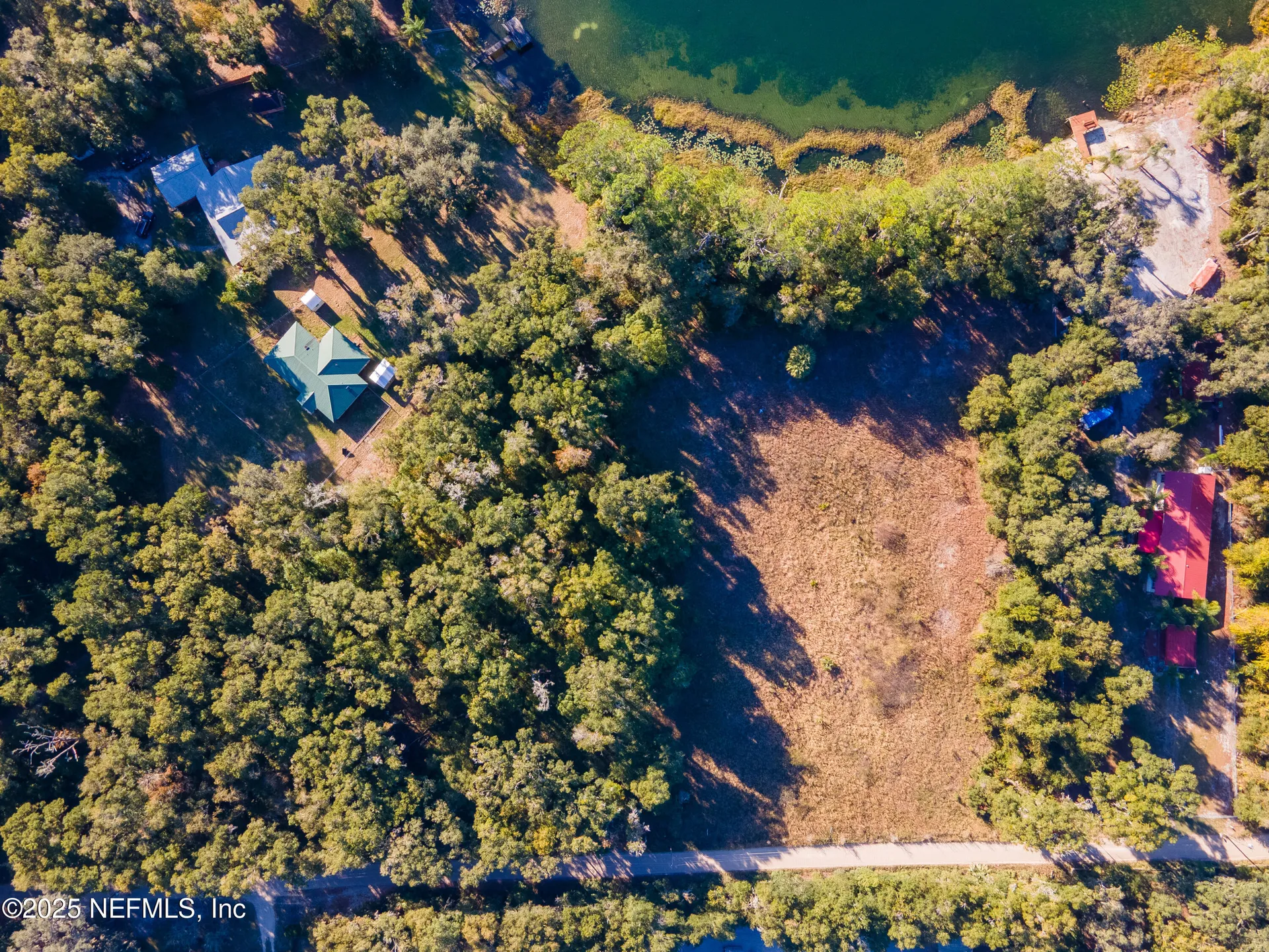 305 N West Street Interlachen FL 32148