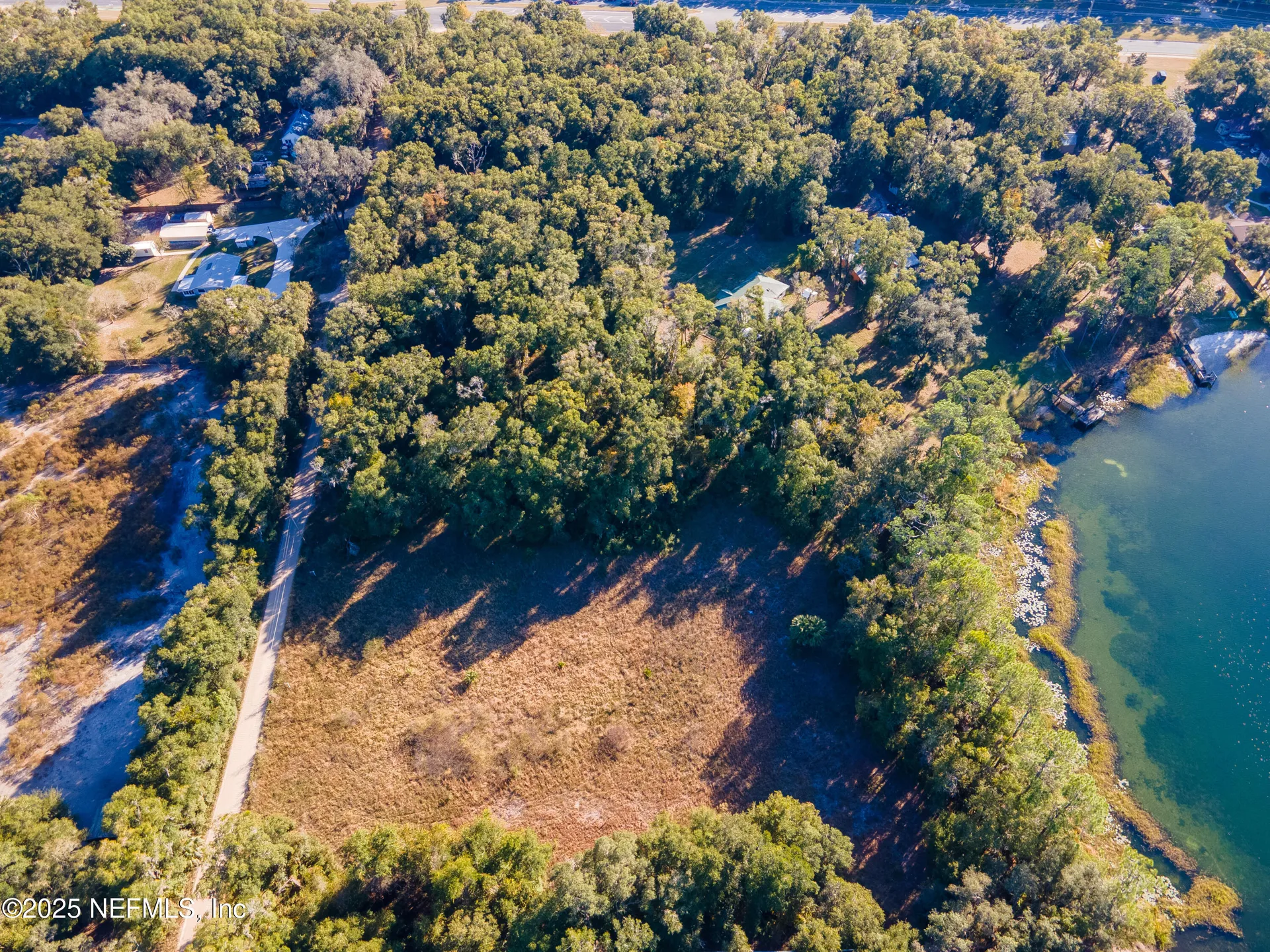 305 N West Street Interlachen FL 32148