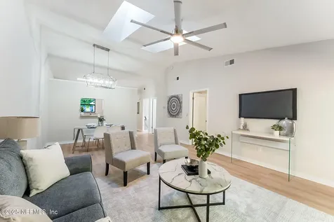 2438 White Horse Road W Jacksonville FL 32246