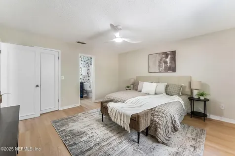 2438 White Horse Road W Jacksonville FL 32246