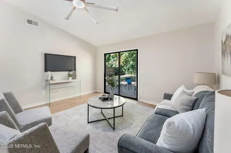 2438 White Horse Road W Jacksonville FL 32246