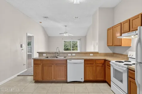 8342 Staplehurst Drive W Jacksonville FL 32244