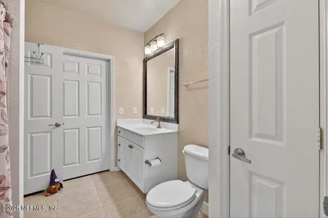 8539 Gate Parkway W Jacksonville FL 32216