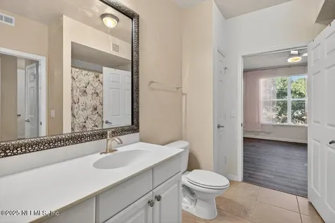 8539 Gate Parkway W Jacksonville FL 32216