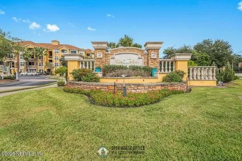 8539 Gate Parkway W Jacksonville FL 32216