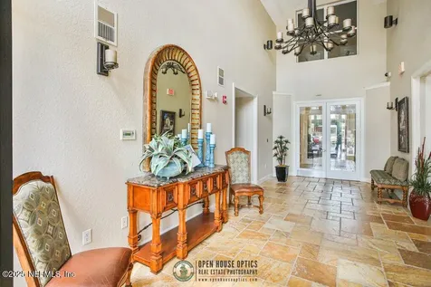 8539 Gate Parkway W Jacksonville FL 32216