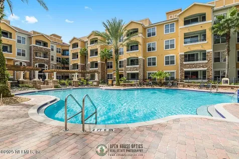 8539 Gate Parkway W Jacksonville FL 32216