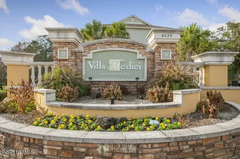 8539 Gate Parkway W Jacksonville FL 32216