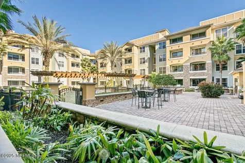 8539 Gate Parkway W Jacksonville FL 32216