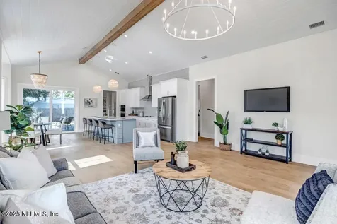 552 Seagate Avenue Neptune Beach FL 32266