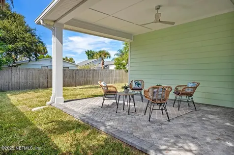 552 Seagate Avenue Neptune Beach FL 32266