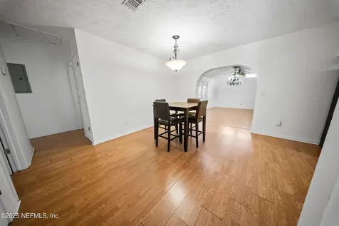 8342 Barracuda Road Jacksonville FL 32244