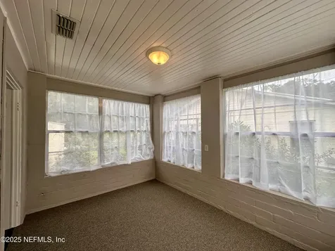 206 Chestnut Street Crescent City FL 32112