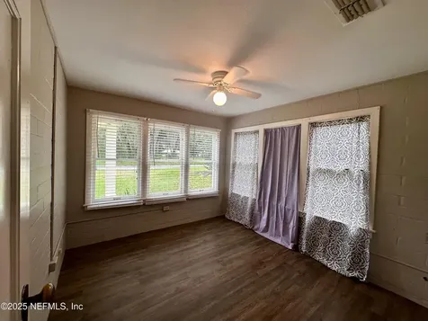 206 Chestnut Street Crescent City FL 32112