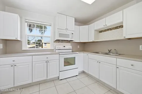 62 1/2 Valencia Street St. Augustine FL 32084