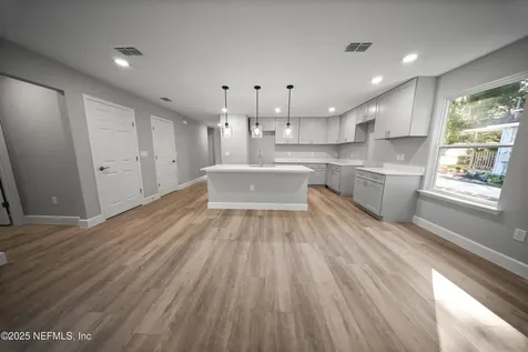 5036 Seaboard Avenue Jacksonville FL 32210