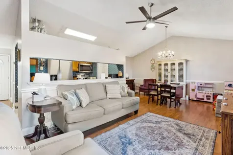 10149 Summer Pines Court Jacksonville FL 32257