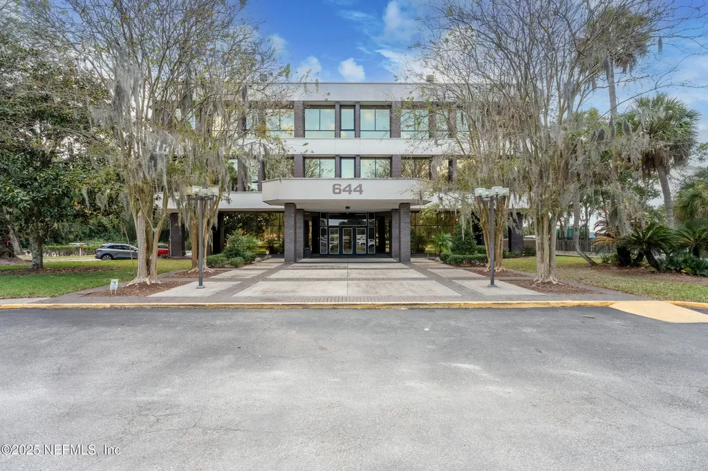 644 Cesery Boulevard Jacksonville FL 32211