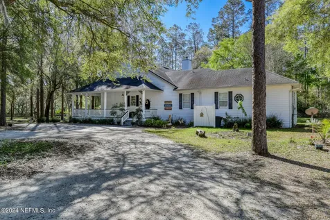 1155 Cousintown Road Interlachen FL 32148