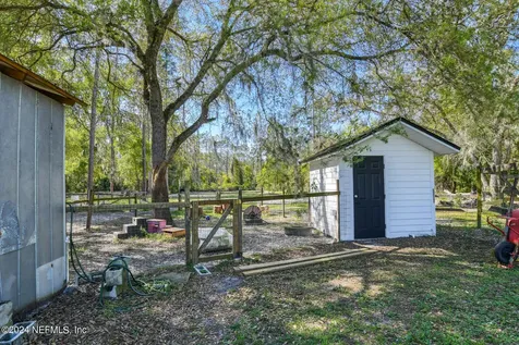 1155 Cousintown Road Interlachen FL 32148