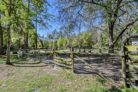 1155 Cousintown Road Interlachen FL 32148