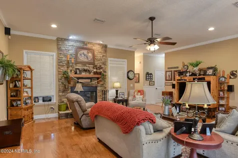 1155 Cousintown Road Interlachen FL 32148