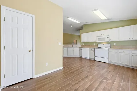 1849 Creekview Drive Green Cove Springs FL 32043