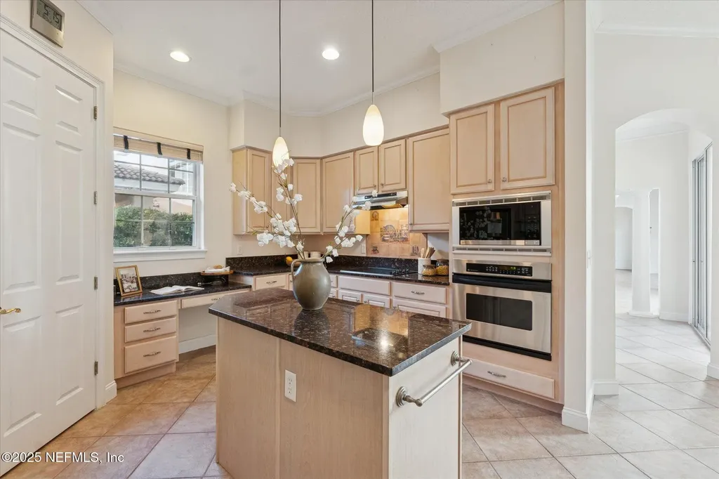 8228 Residence Court Fernandina Beach FL 32034