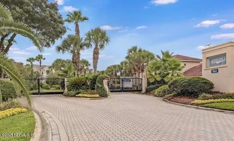 8228 Residence Court Fernandina Beach FL 32034