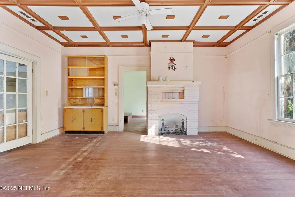 221 S 5th Street Palatka FL 32177