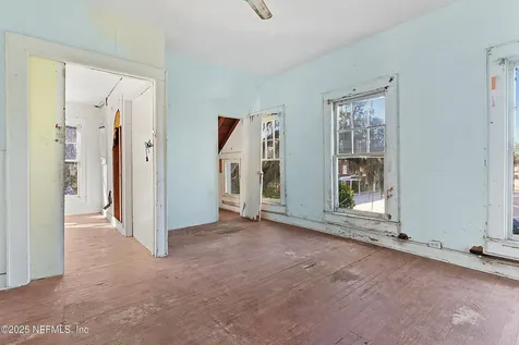 221 S 5th Street Palatka FL 32177