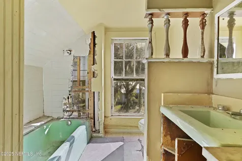 221 S 5th Street Palatka FL 32177