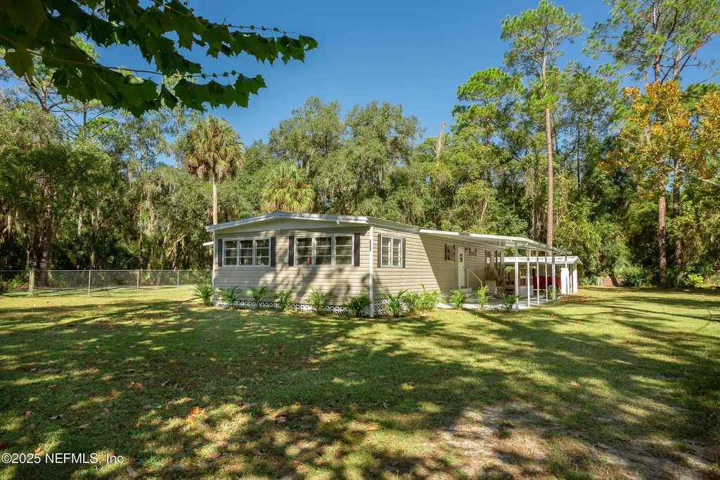 600 Palmetto Street Welaka FL 32193