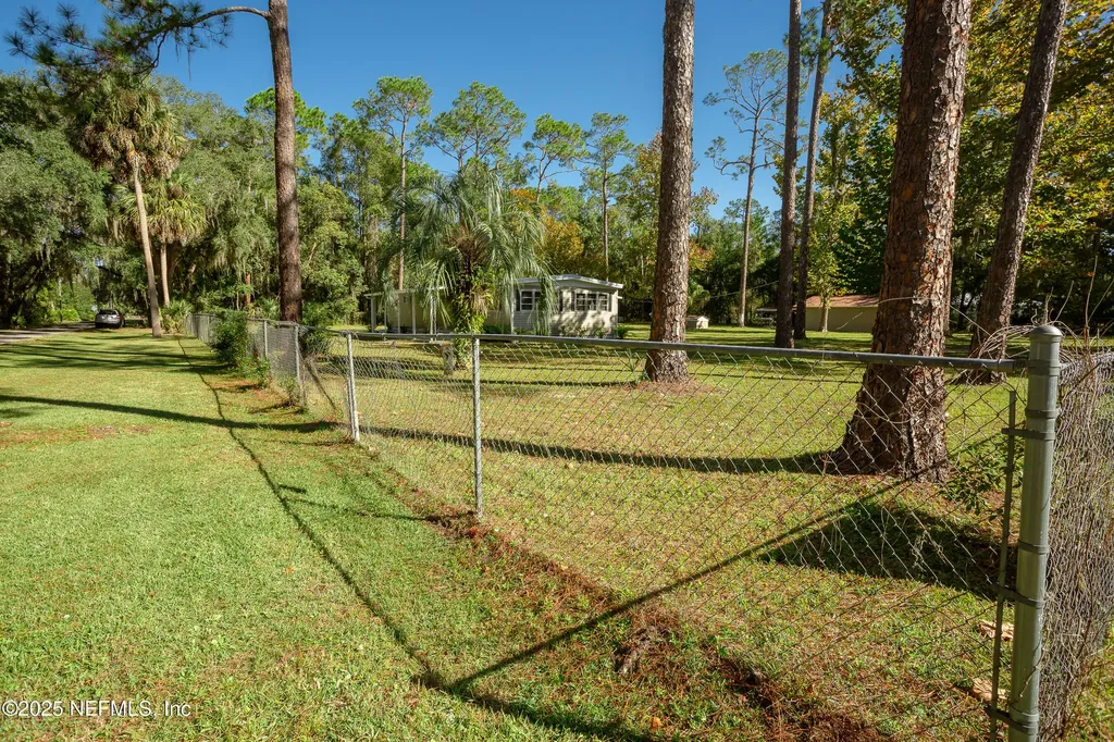 600 Palmetto Street Welaka FL 32193
