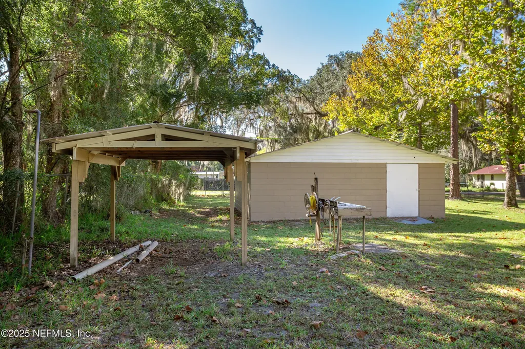 600 Palmetto Street Welaka FL 32193