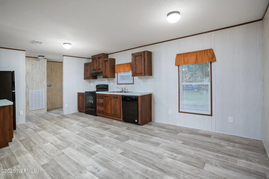 1001 Shell Street Welaka FL 32193