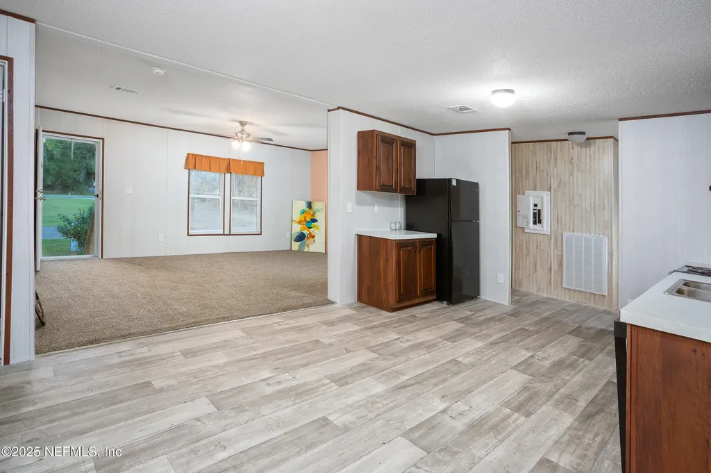 1001 Shell Street Welaka FL 32193