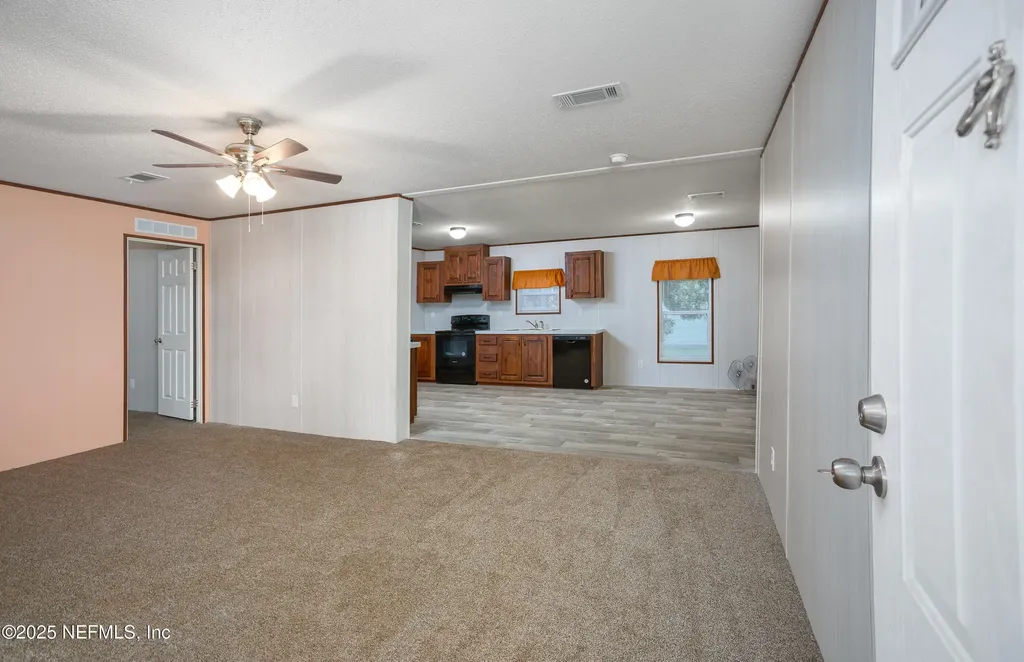 1001 Shell Street Welaka FL 32193